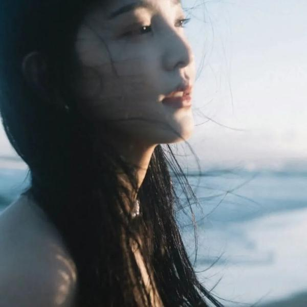 我直播砸车男友和闺蜜慌了